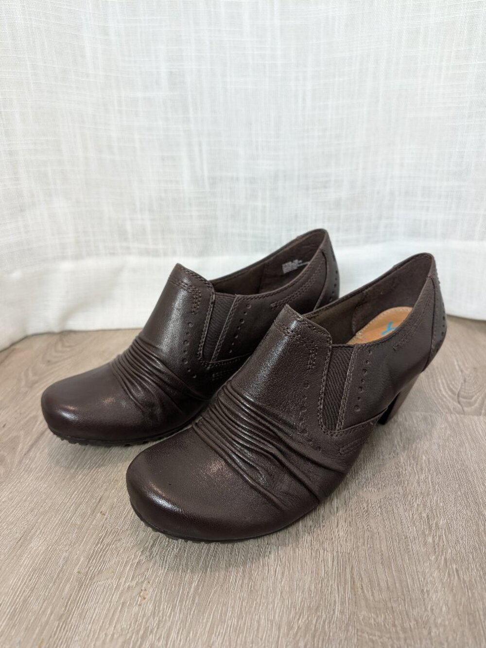 Yuu Theresa Slouch Brown Leather Ankle Bootie Boots Size 10M